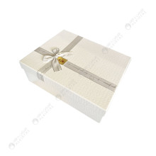 Boite Cadeau Rectangulaire Avec Ruban, PM - Réf.A200