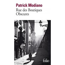 Rue des boutiques obscures